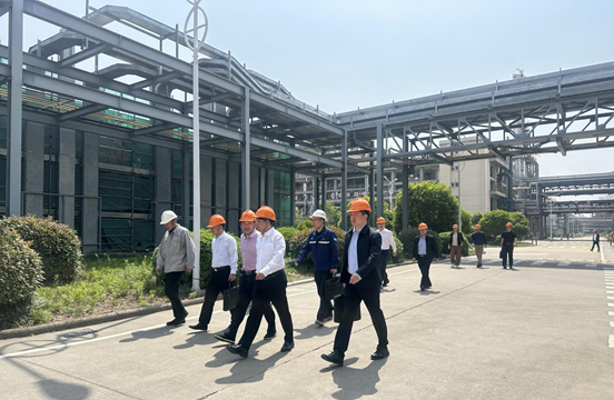 2025年4月28日 區(qū)委副書記、區(qū)長童華強一行蒞臨我司調(diào)研并指導(dǎo)工作(圖4) image.png